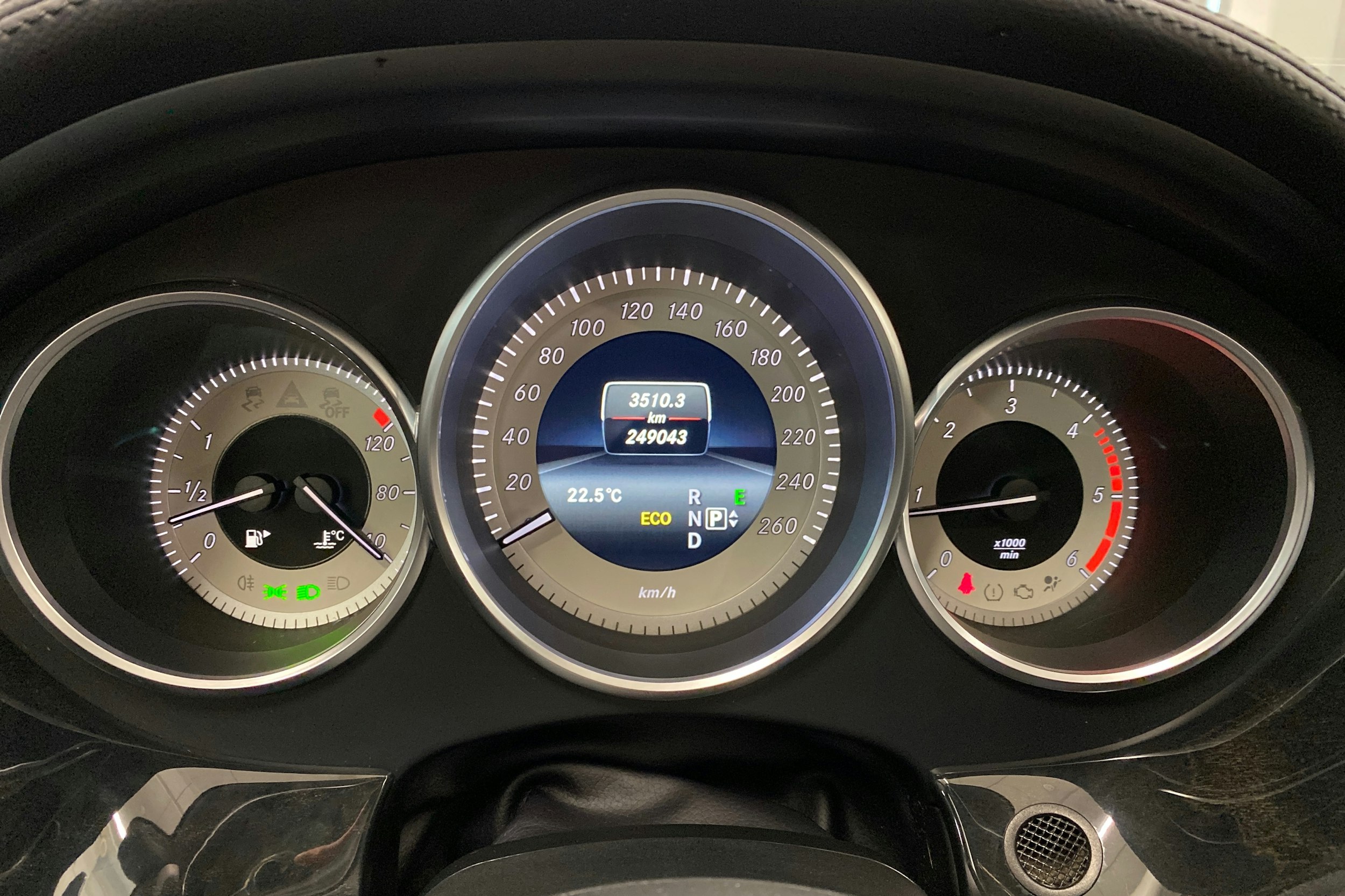 musta Mercedes-Benz CLS 2014 kuva 15.