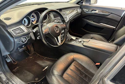 harmaa Mercedes-Benz CLS 2014 kuva 3.