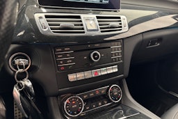 musta Mercedes-Benz CLS 2016 kuva 26.