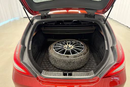 punainen Mercedes-Benz CLS 2017 kuva 14.