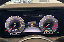 harmaa Mercedes-Benz CLS 2019 kuva 8.