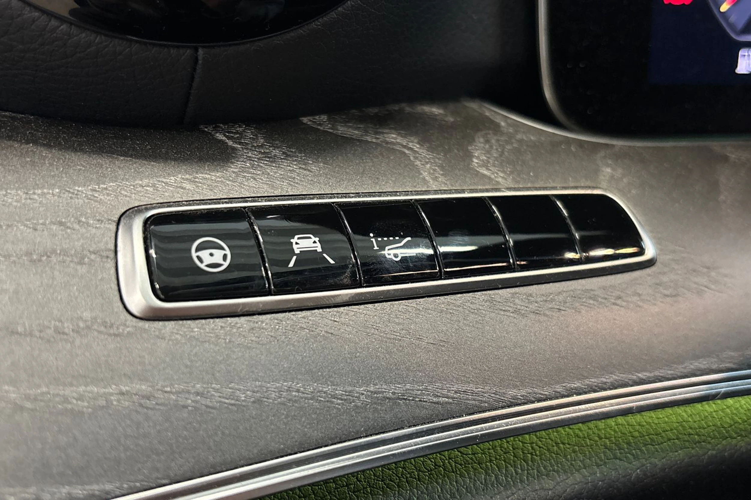 harmaa Mercedes-Benz CLS 2019 kuva 10.