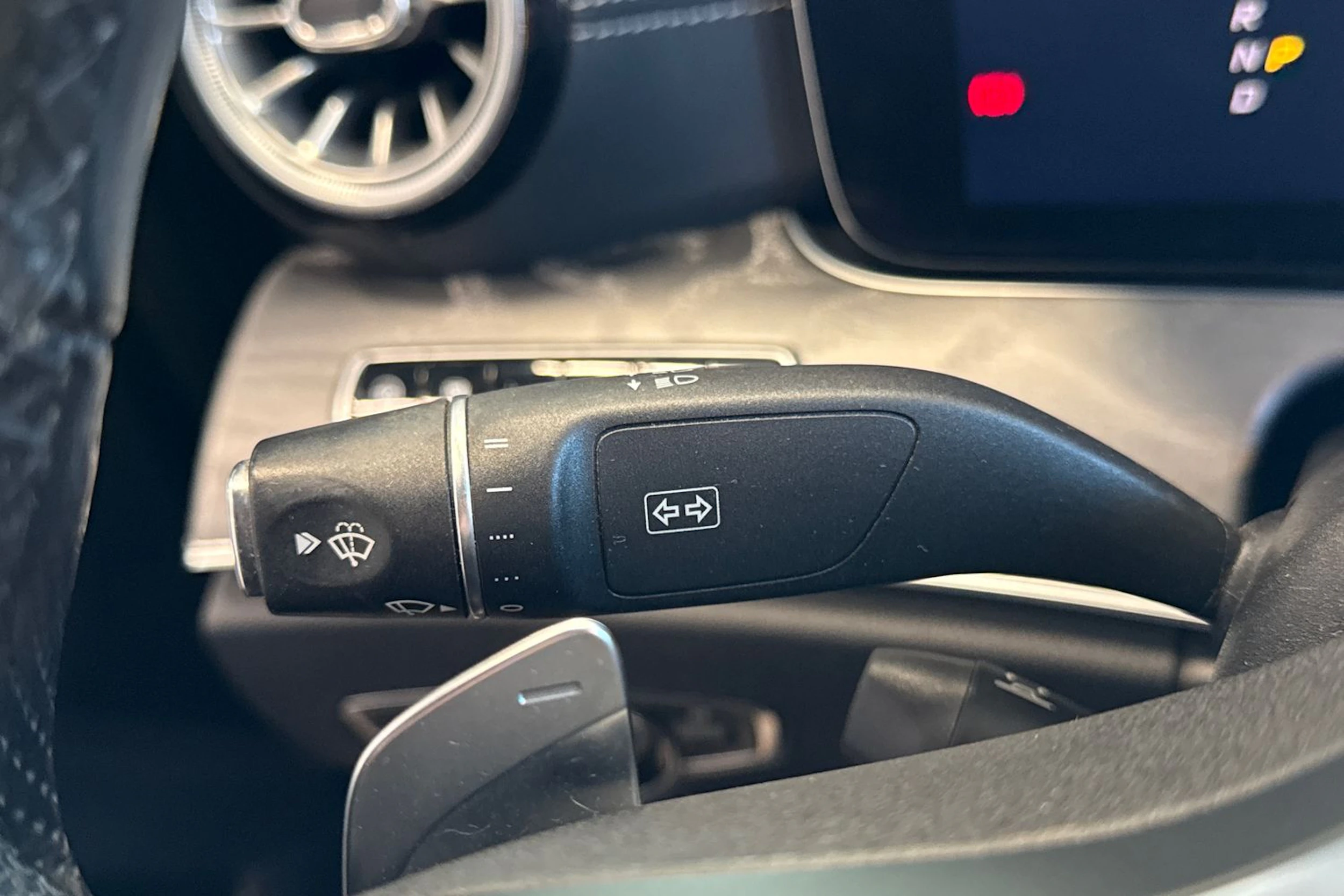 harmaa Mercedes-Benz CLS 2019 kuva 17.