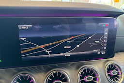 harmaa Mercedes-Benz CLS 2019 kuva 26.