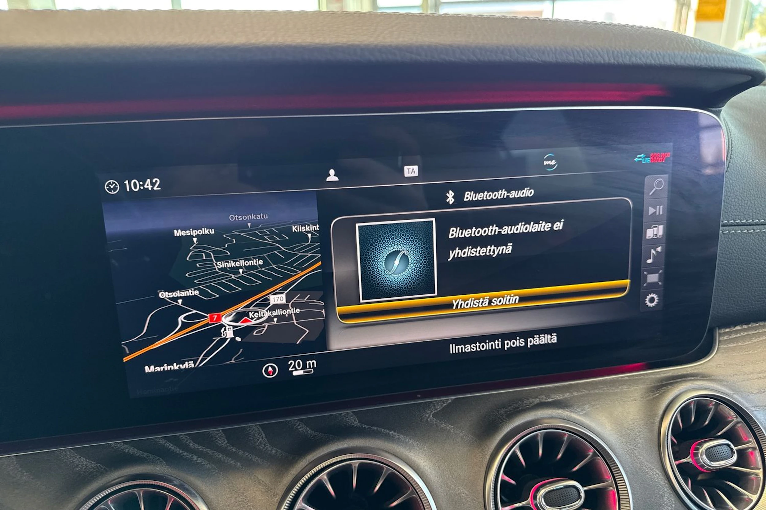harmaa Mercedes-Benz CLS 2019 kuva 27.