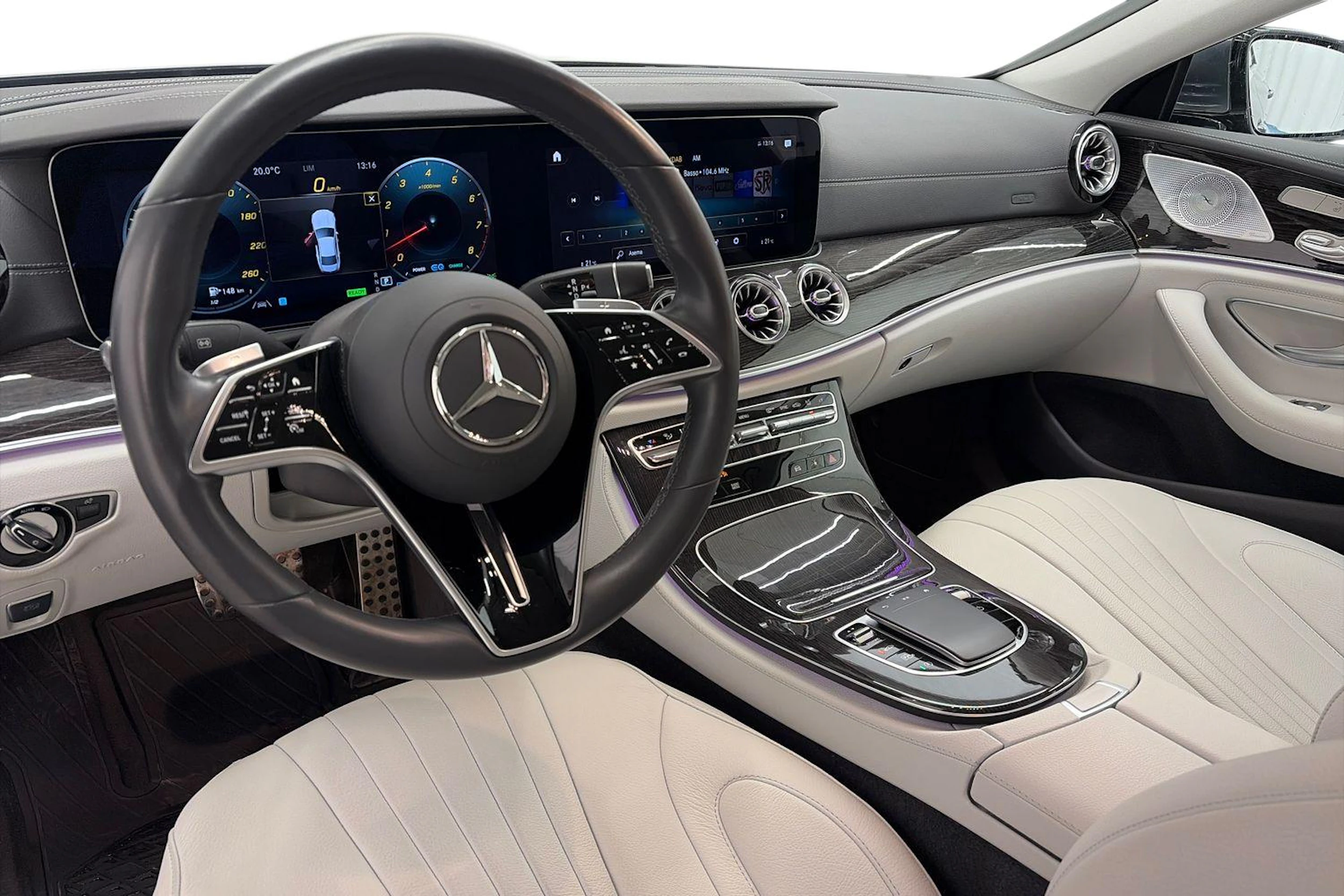 Harmaa Mercedes-Benz CLS 2022 kuva 6.