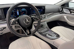 Harmaa Mercedes-Benz CLS 2022 kuva 6.