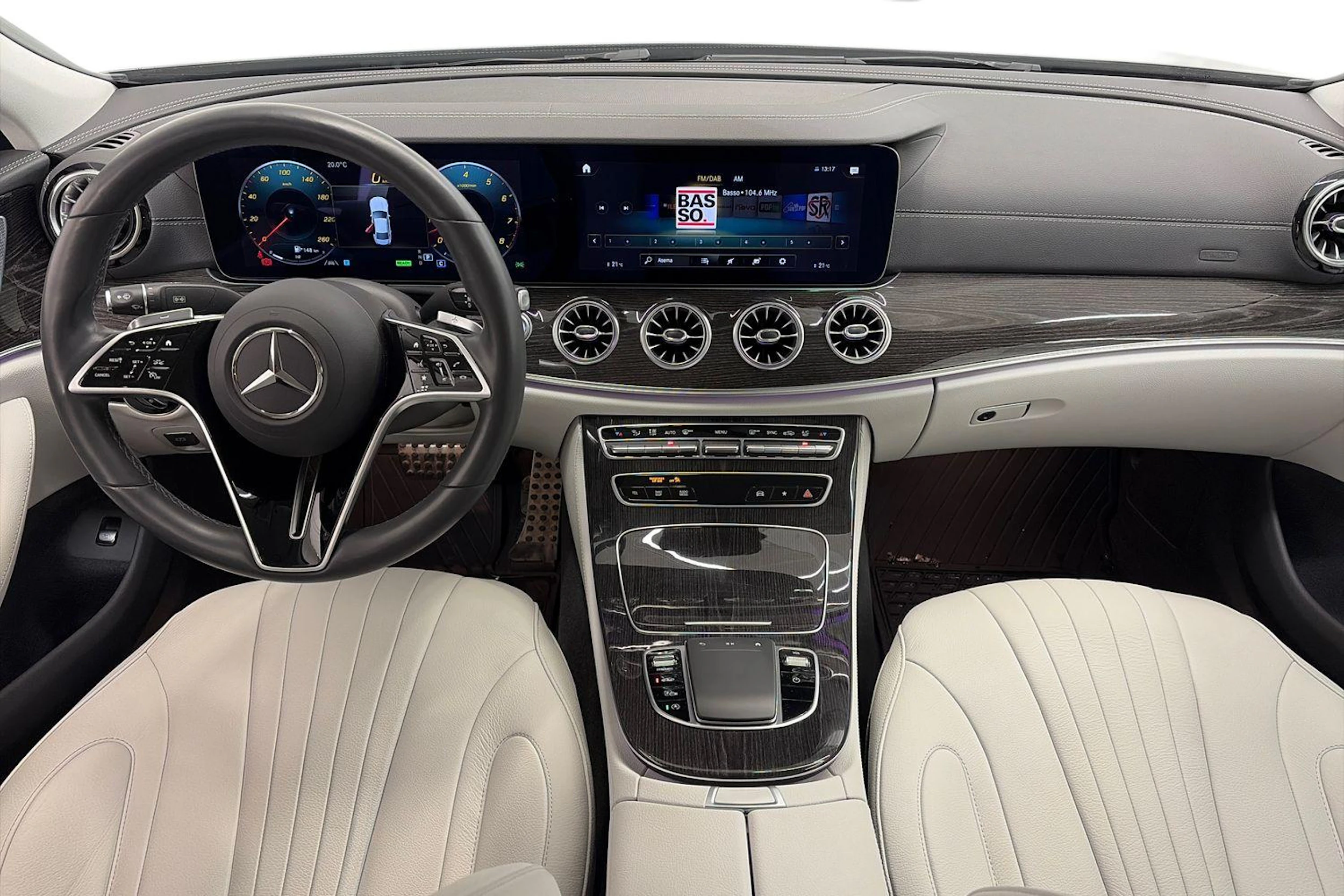 Harmaa Mercedes-Benz CLS 2022 kuva 7.