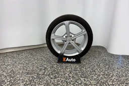 Harmaa Mercedes-Benz CLS 2022 kuva 10.