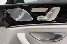 Harmaa Mercedes-Benz CLS 2022 kuva 15.