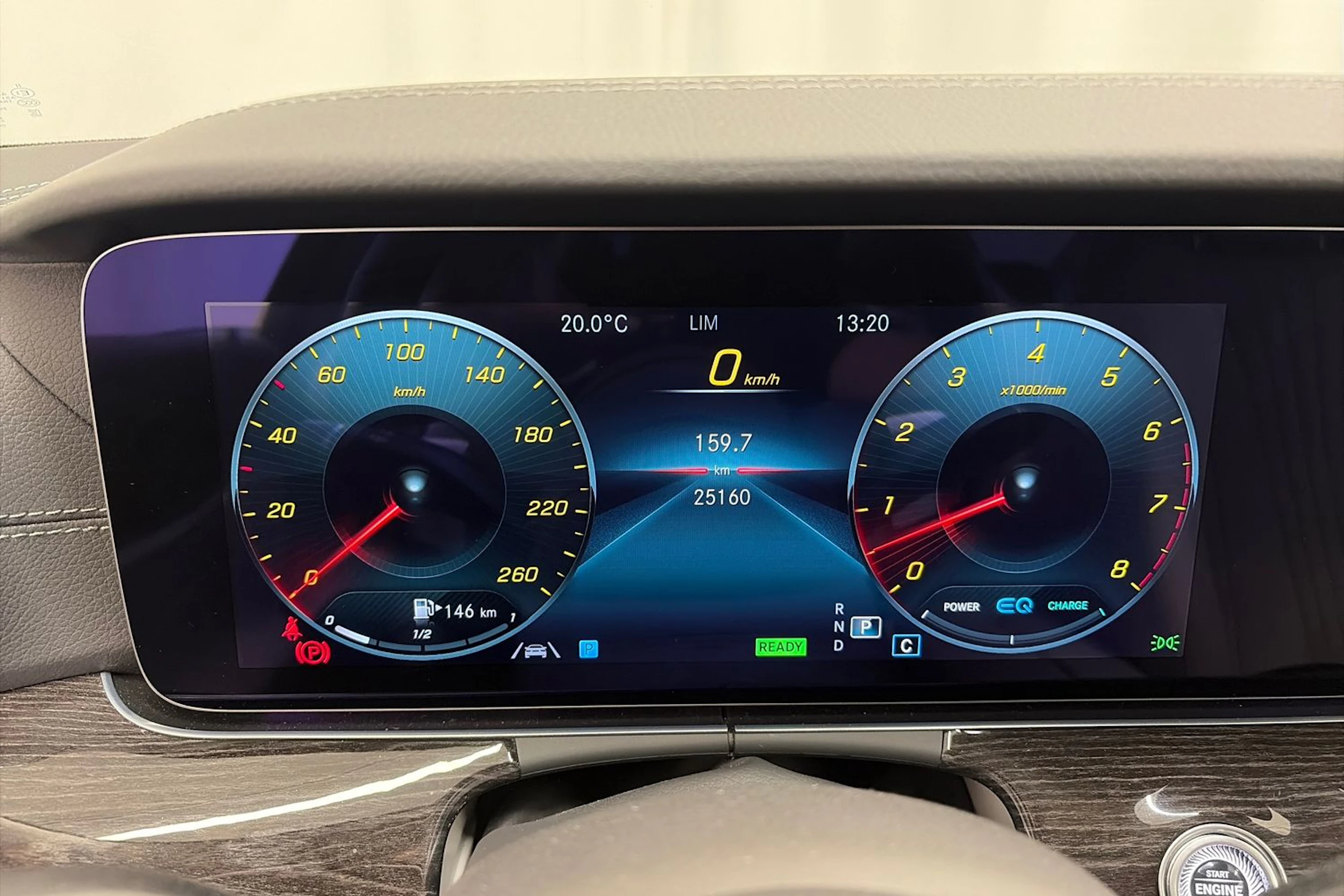 Harmaa Mercedes-Benz CLS 2022 kuva 17.