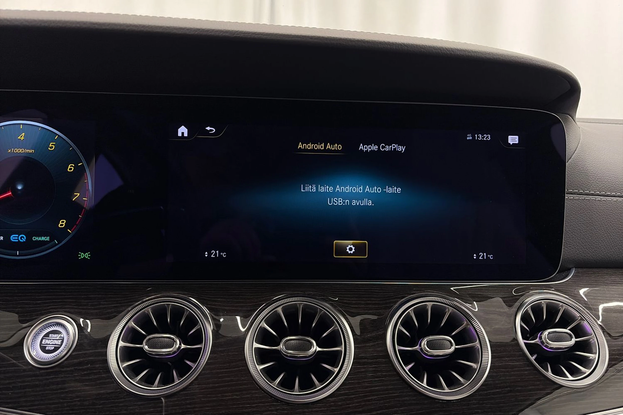 Harmaa Mercedes-Benz CLS 2022 kuva 25.