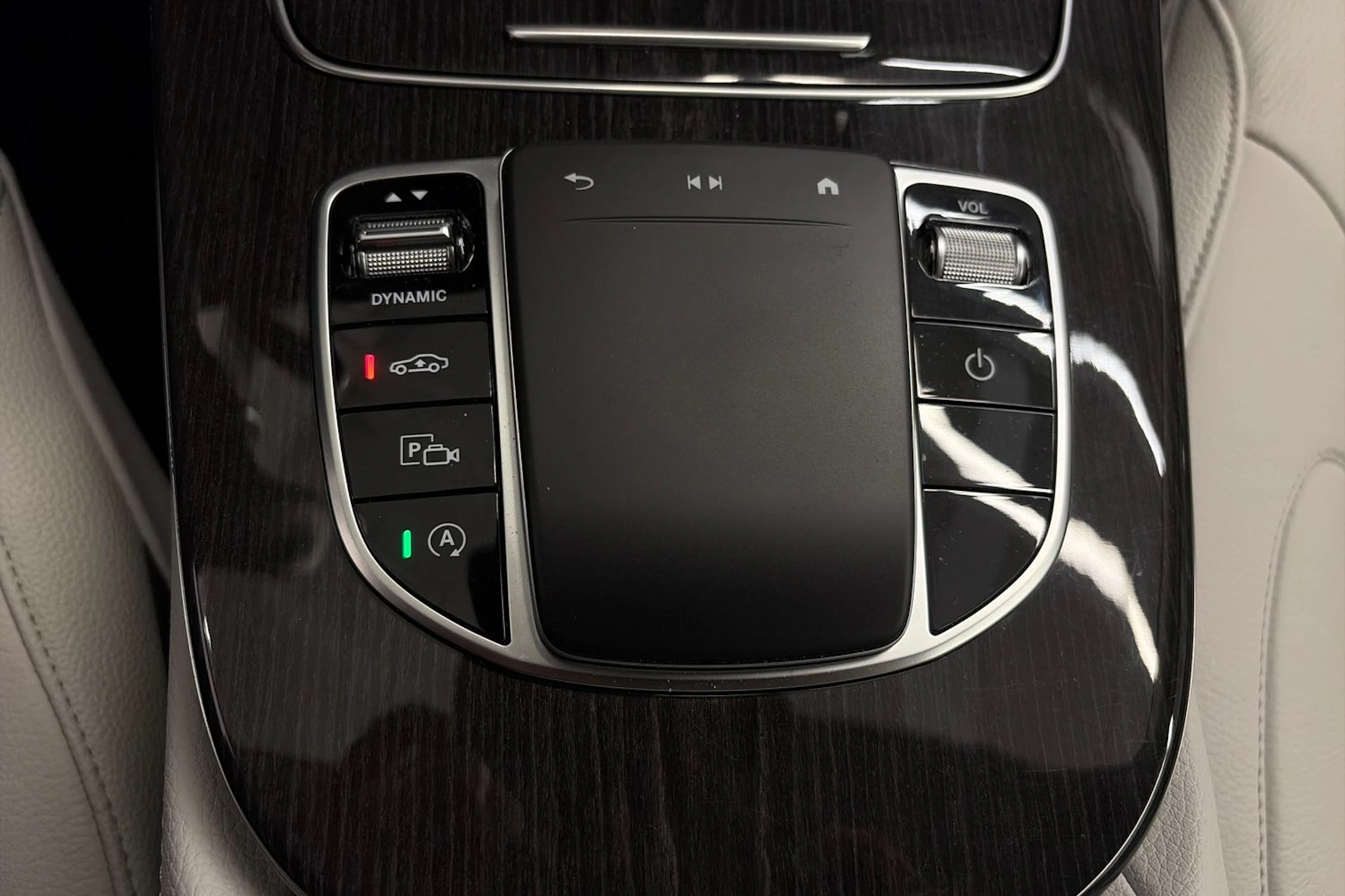 Harmaa Mercedes-Benz CLS 2022 kuva 31.
