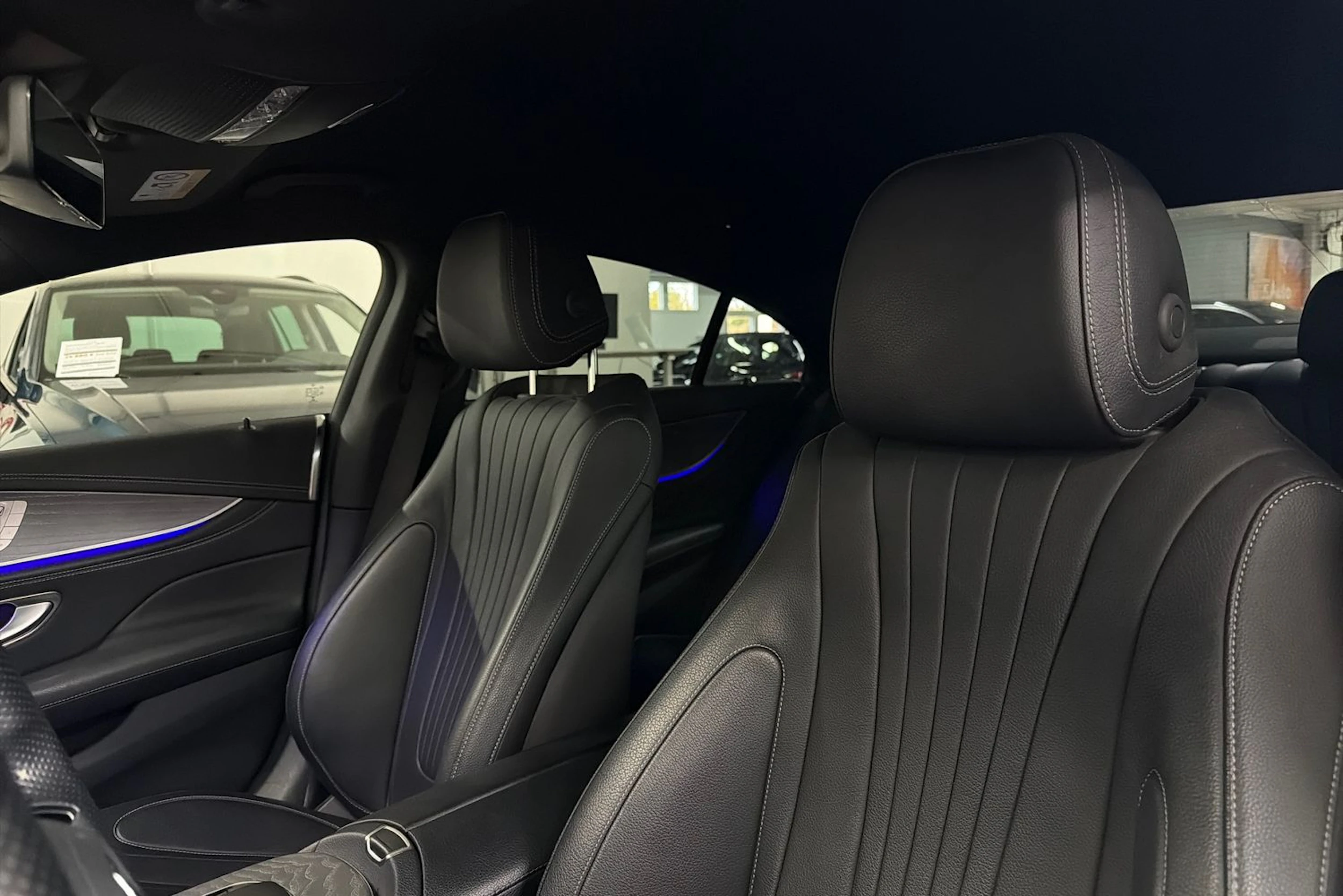 harmaa Mercedes-Benz CLS 2022 kuva 6.