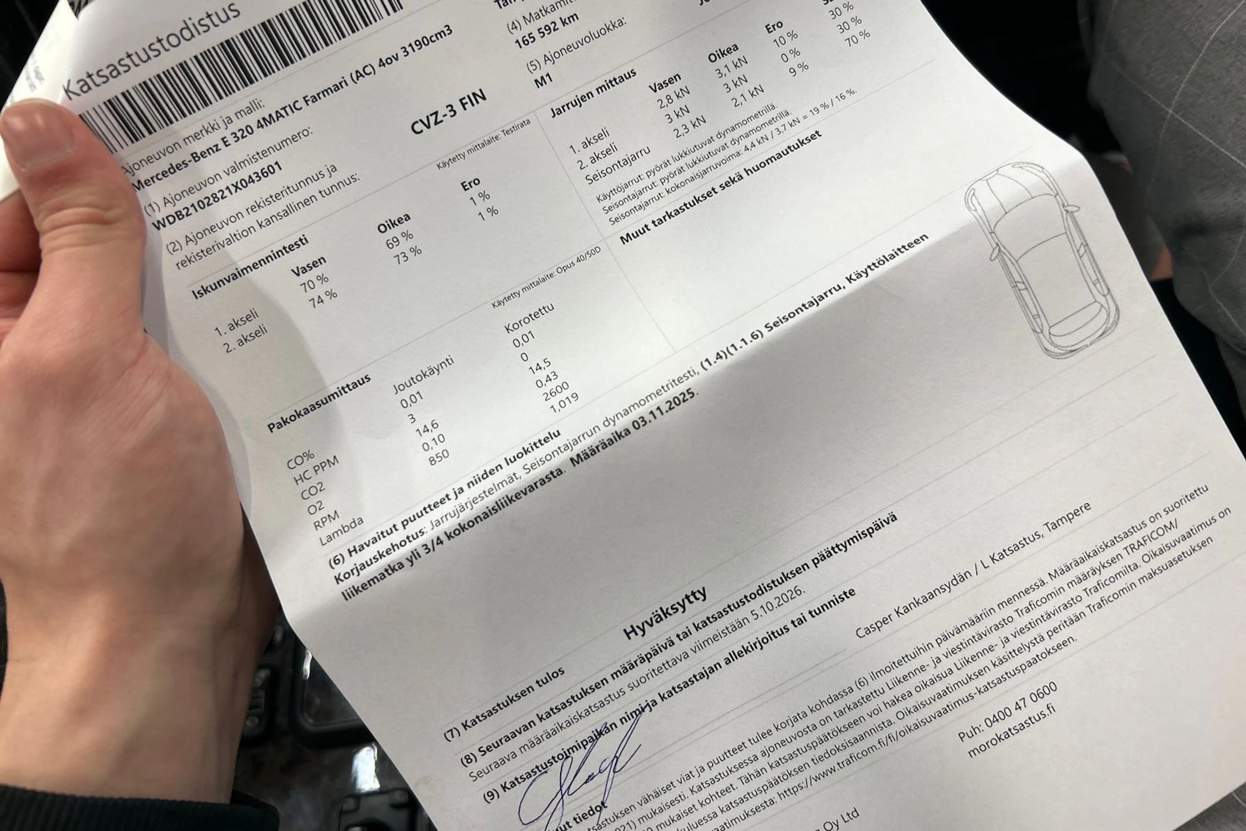 valkoinen Mercedes-Benz E 2000 kuva 15.