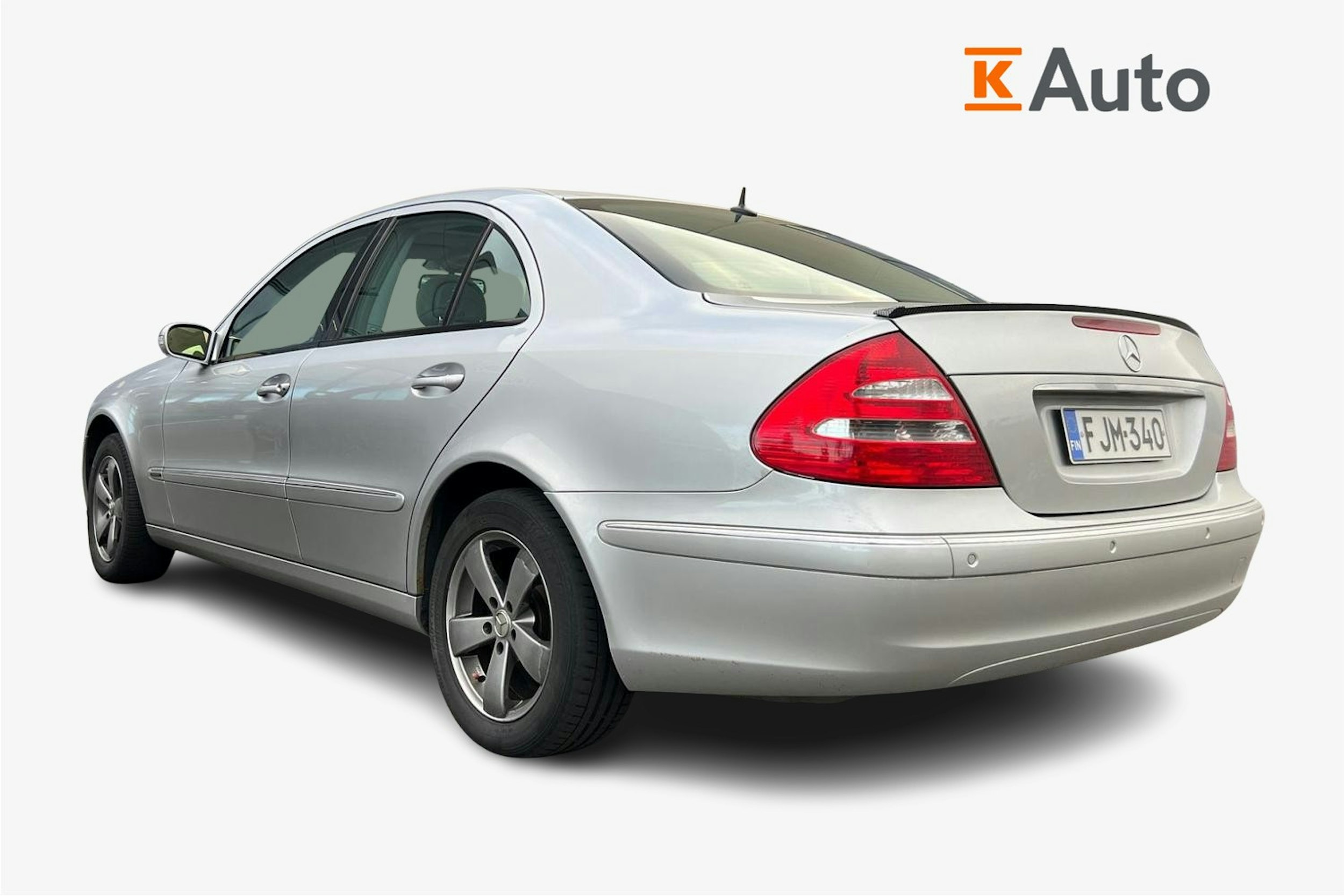 hopea Mercedes-Benz E 2002 kuva 2.