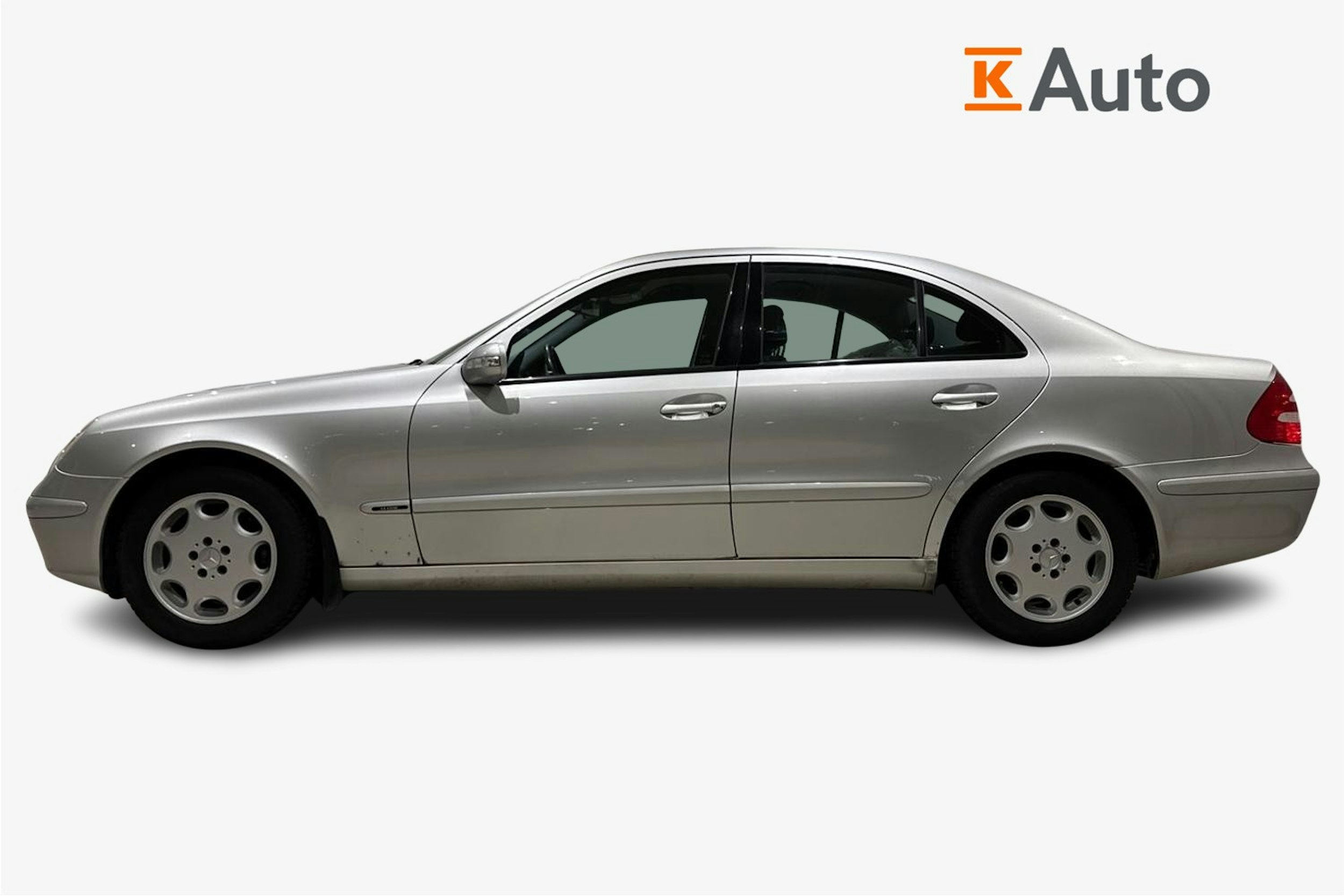 met. harmaa Mercedes-Benz E 2004 kuva 5.