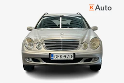 harmaa Mercedes-Benz E 2004 kuva 2.