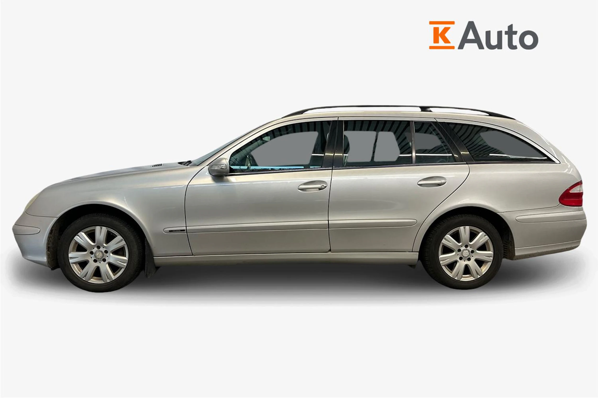 harmaa Mercedes-Benz E 2004 kuva 4.