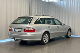 harmaa Mercedes-Benz E 2004 kuva 7.