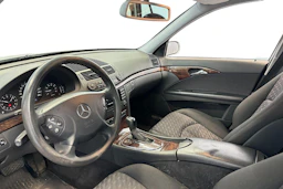 harmaa Mercedes-Benz E 2004 kuva 9.