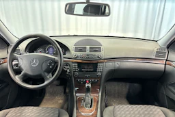harmaa Mercedes-Benz E 2004 kuva 12.