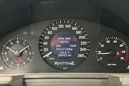 harmaa Mercedes-Benz E 2004 kuva 22.