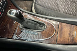harmaa Mercedes-Benz E 2004 kuva 23.