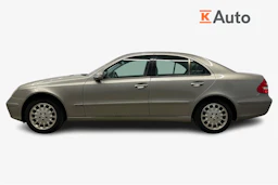 Harmaa Mercedes-Benz E 2004 kuva 5.