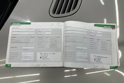 Harmaa Mercedes-Benz E 2004 kuva 31.