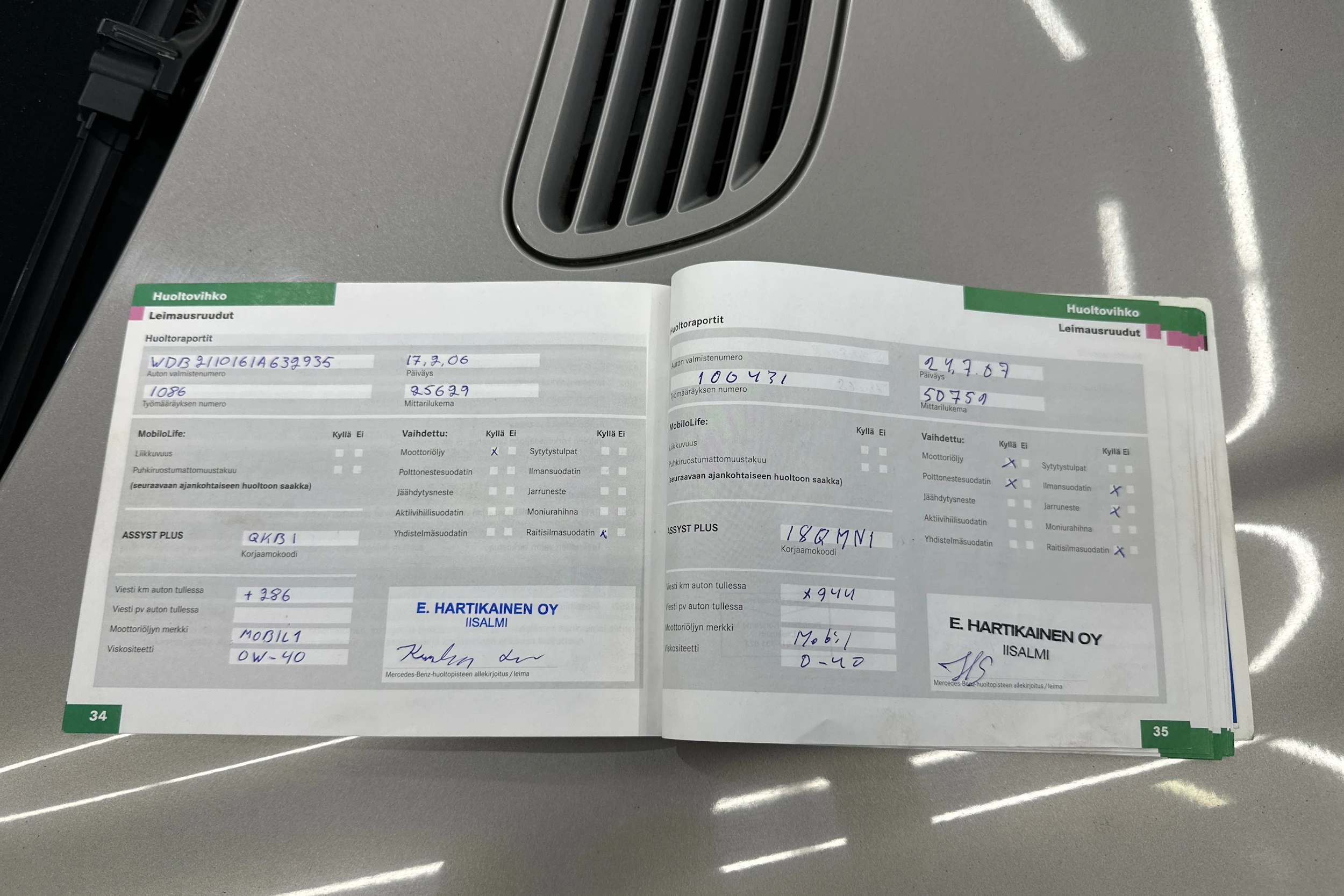 Harmaa Mercedes-Benz E 2004 kuva 34.