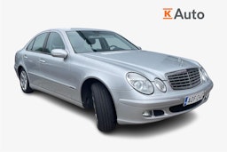 Harmaa Mercedes-Benz E 2005 kuva 1.