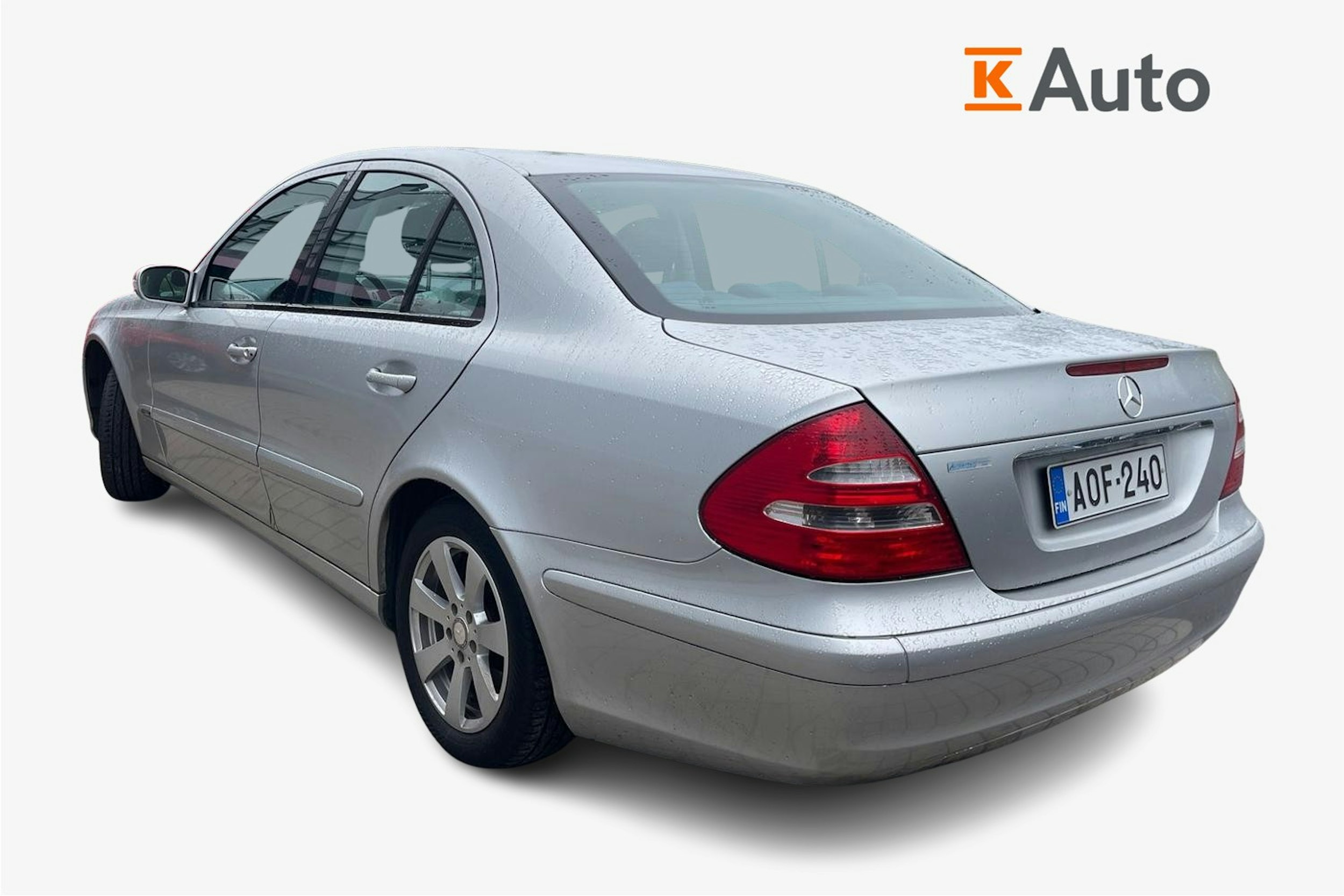Harmaa Mercedes-Benz E 2005 kuva 2.