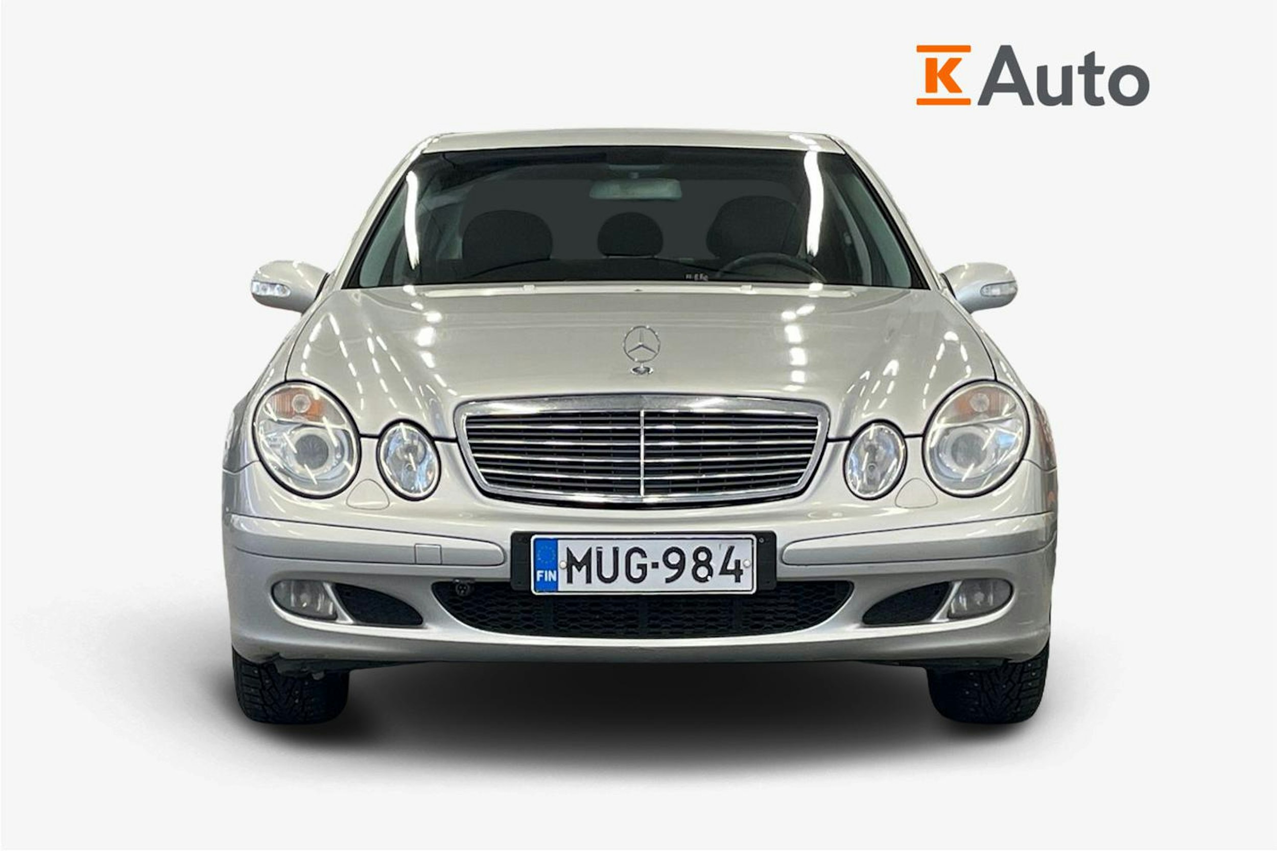 harmaa Mercedes-Benz E 2006 kuva 5.