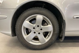 harmaa Mercedes-Benz E 2006 kuva 11.