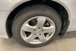 harmaa Mercedes-Benz E 2006 kuva 13.