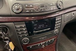 harmaa Mercedes-Benz E 2006 kuva 15.