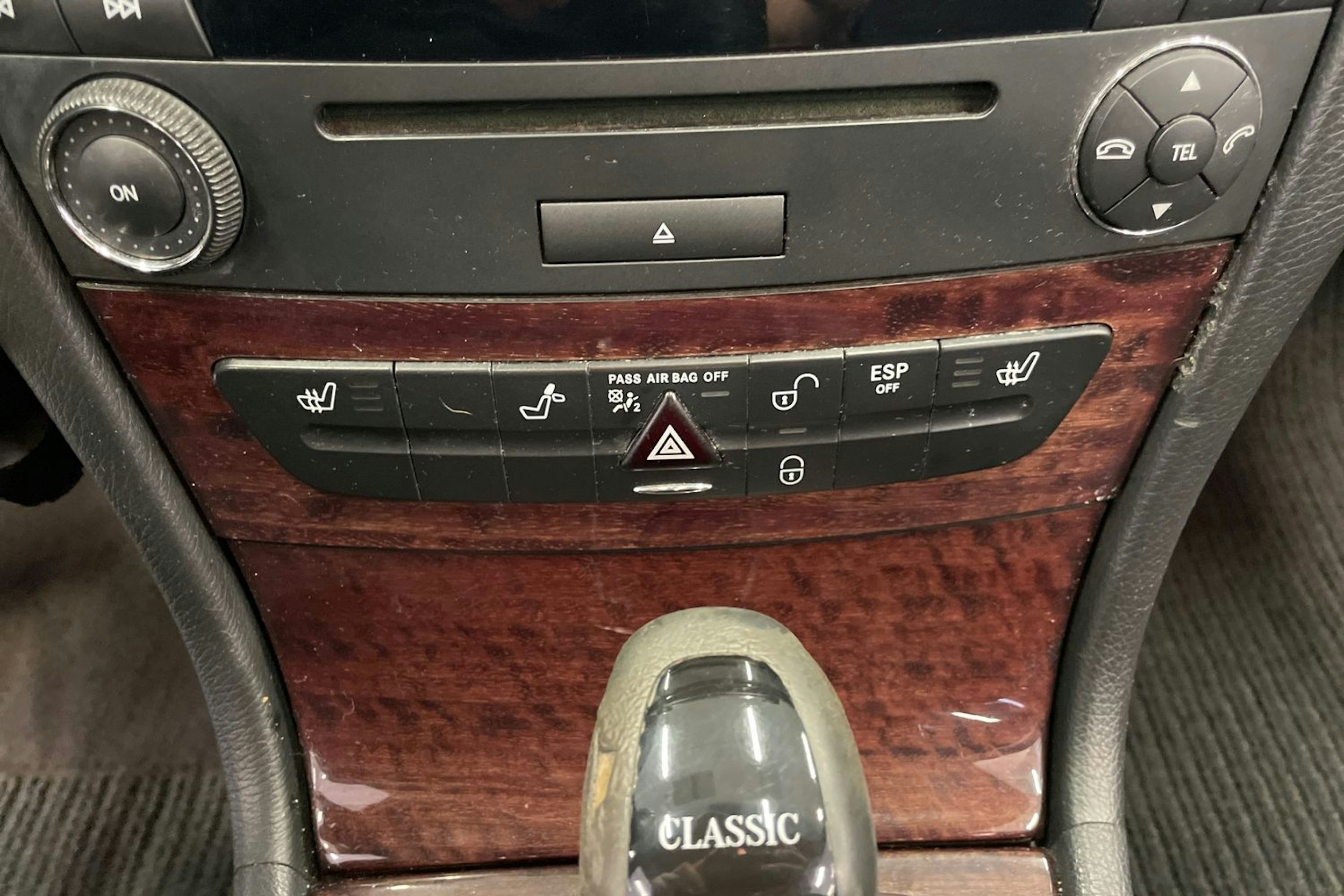 harmaa Mercedes-Benz E 2006 kuva 17.