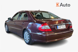 punainen Mercedes-Benz E 2006 kuva 2.