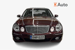 punainen Mercedes-Benz E 2006 kuva 5.