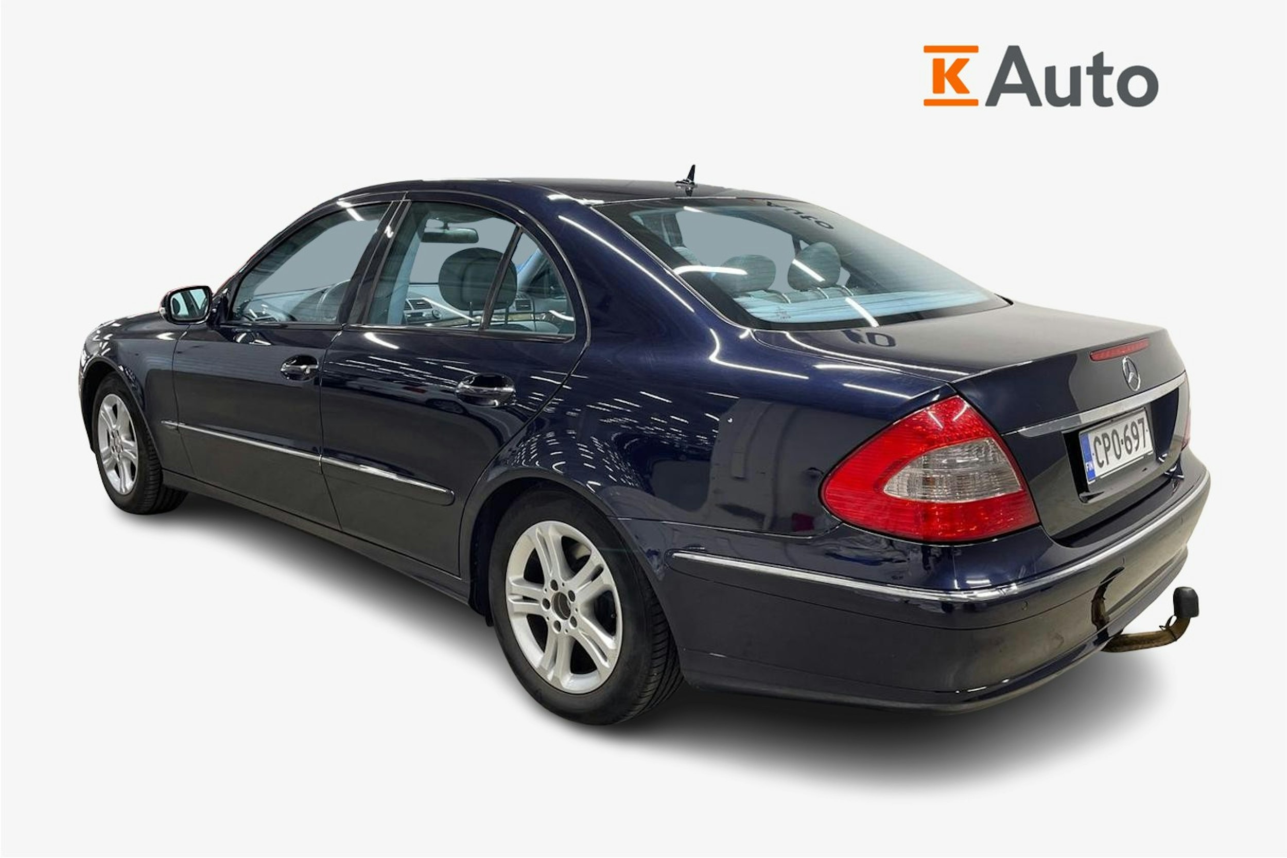 Sininen Mercedes-Benz E 2007 kuva 2.