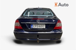 Sininen Mercedes-Benz E 2007 kuva 3.