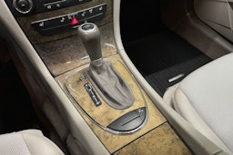 Sininen Mercedes-Benz E 2007 kuva 17.