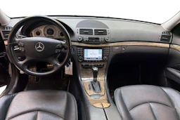 Musta Mercedes-Benz E 2007 kuva 9.