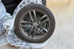 Musta Mercedes-Benz E 2007 kuva 13.