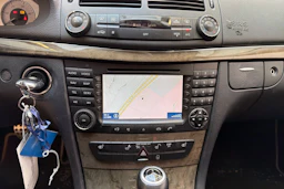 Musta Mercedes-Benz E 2007 kuva 24.