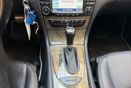 Musta Mercedes-Benz E 2007 kuva 25.