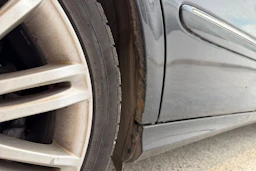 Musta Mercedes-Benz E 2007 kuva 27.