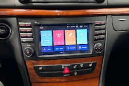 musta Mercedes-Benz E 2007 kuva 18.