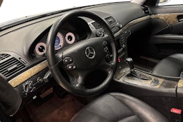 harmaa Mercedes-Benz E 2007 kuva 7.